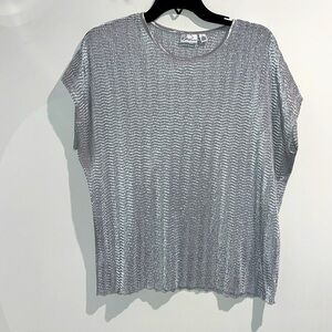 Kim Rogers silver top. Size large.